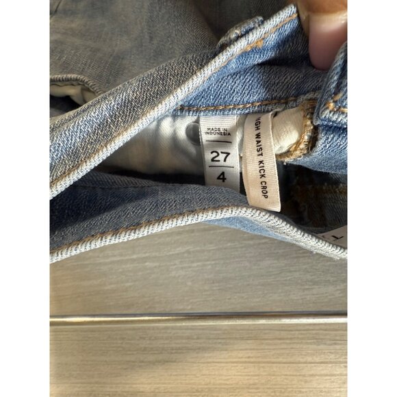 Loft High Waist Kick Crop Light Wash Denim Jeans Size 27/4 Womens‎ Casual - Picture 10 of 10
